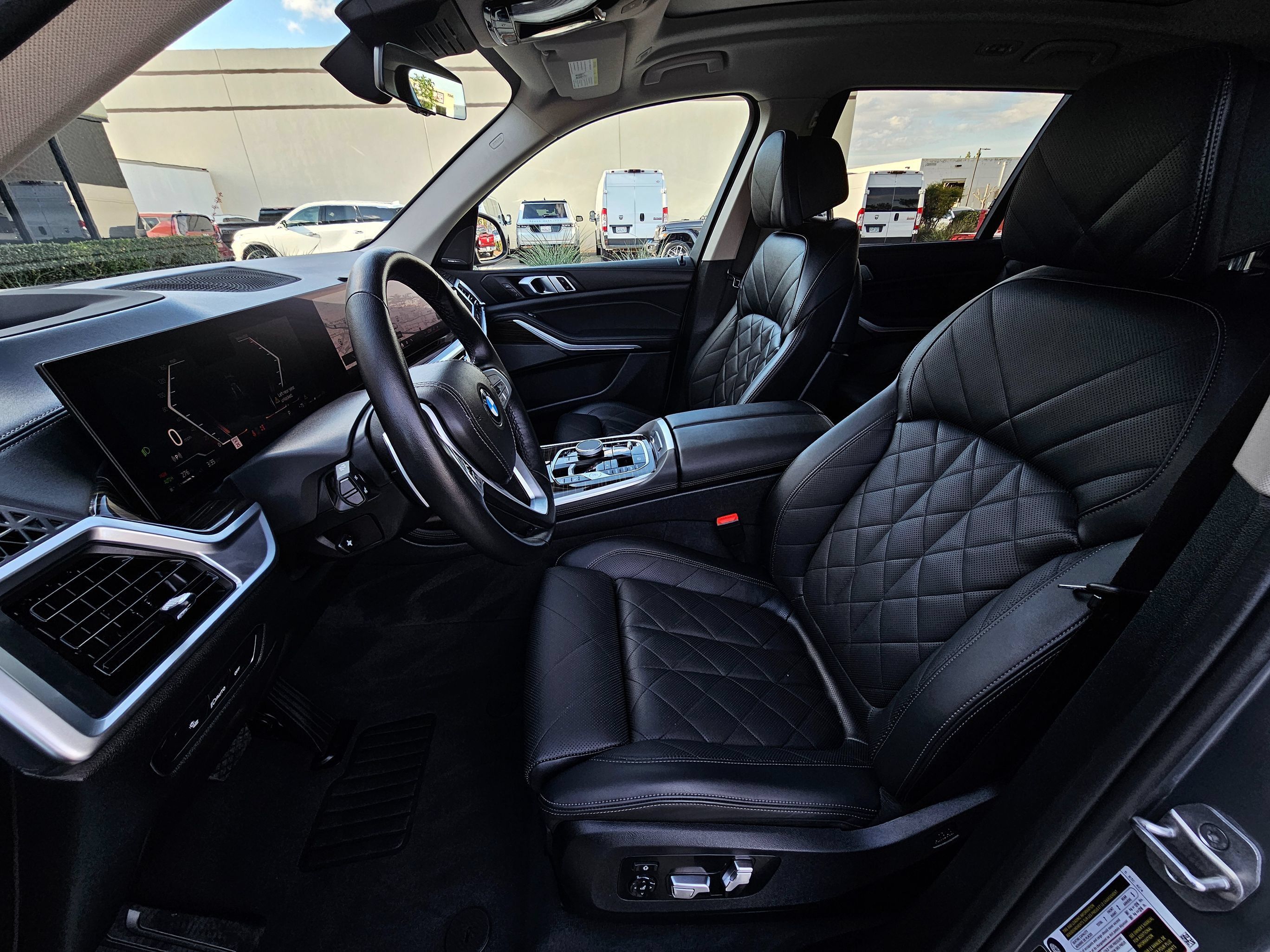 Used 2025 BMW X7 xDrive40i AWD/4WD image 15