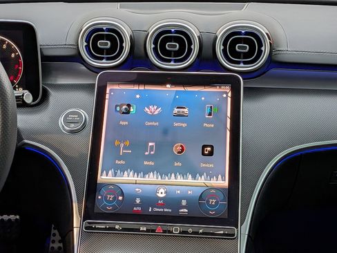 Used 2024 Mercedes-Benz C 300 Sedan image 18