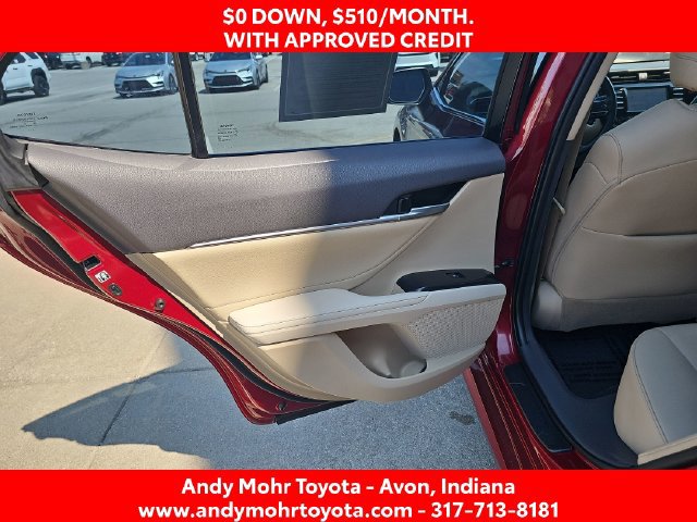 Used 2018 Toyota Camry XLE FWD image 29