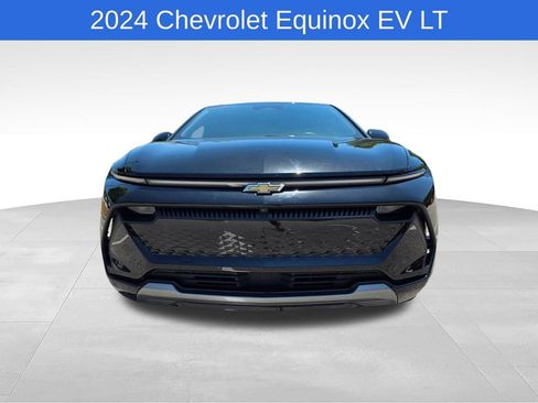 Certified 2024 Chevrolet Equinox EV LT FWD image 9