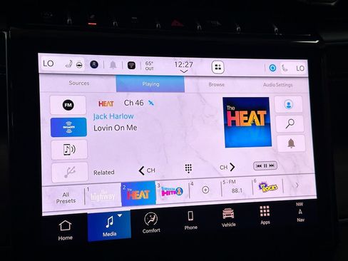 New 2025 Jeep Grand Cherokee Limited w/ Black Appearance Package image 35