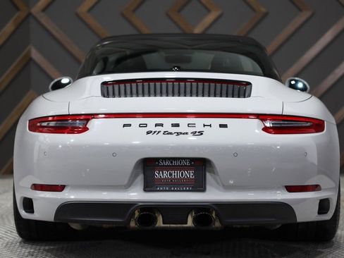 Used 2018 Porsche 911 Targa 4S image 17