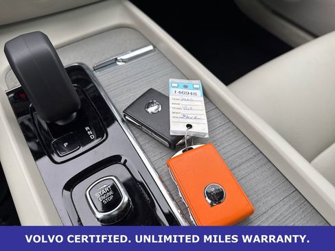 Certified 2025 Volvo V60 B5 Cross Country Plus AWD/4WD image 27