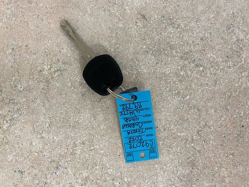 Used 2022 Toyota Corolla LE image 27