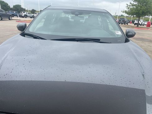 Used 2024 Nissan Sentra SV FWD image 3