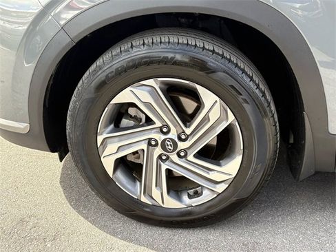 Used 2023 Hyundai Santa Fe SE image 8