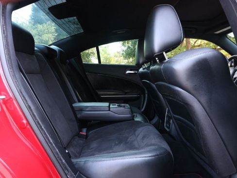 Used 2015 Dodge Charger R/T Scat Pack w/ Beats Audio Group RWD image 27