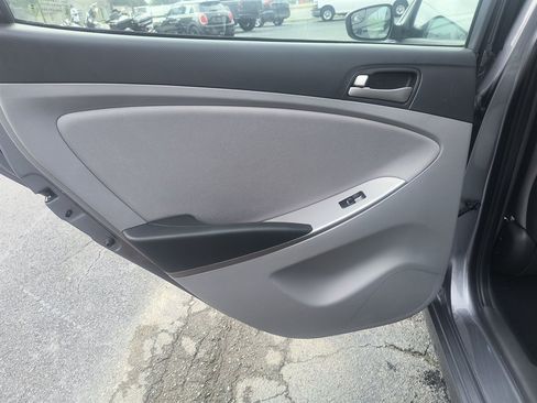 Used 2016 Hyundai Accent SE w/ Option Group 02 FWD image 26
