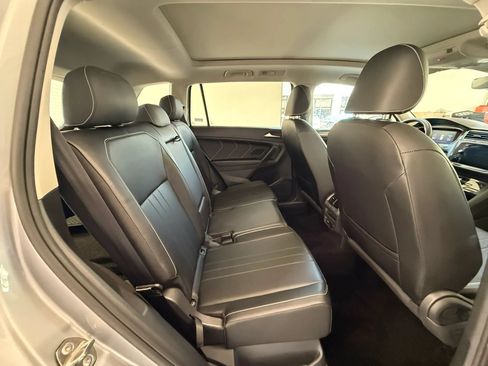 Used 2023 Volkswagen Tiguan SE w/ Panoramic Sunroof Package AWD/4WD image 20