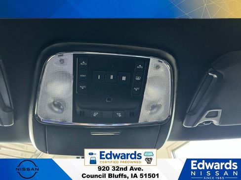 Used 2023 Chrysler 300 S RWD image 32