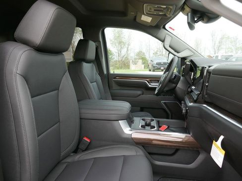 New 2026 Chevrolet Silverado 3500 LT AWD/4WD image 10