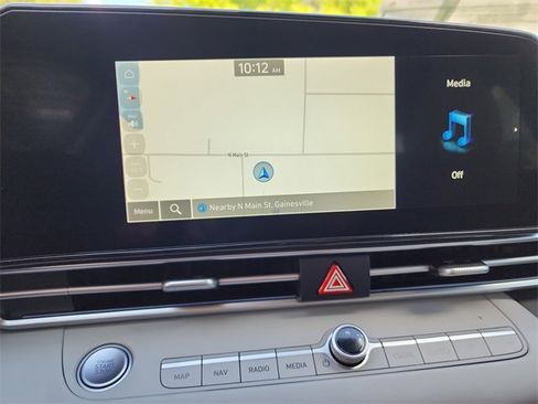 New 2025 Hyundai Elantra Limited image 20