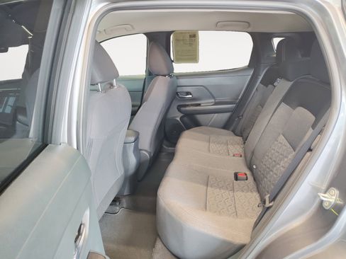 Certified 2025 Nissan Kicks SV image 25