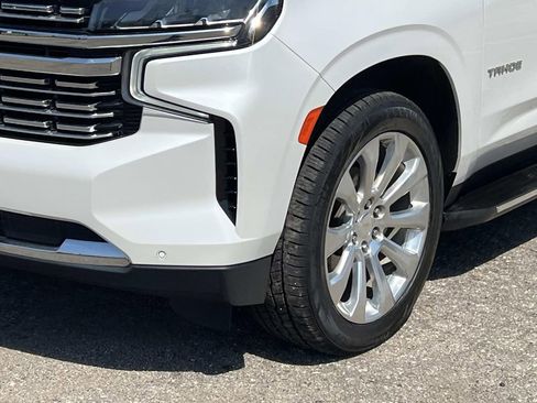 Used 2021 Chevrolet Tahoe Premier w/ Premium Package AWD/4WD image 7