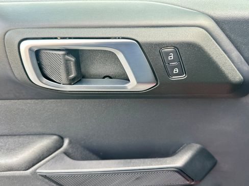 New 2025 Ford Bronco Badlands w/ Sasquatch Package image 11