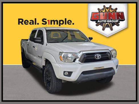 Used 2015 Toyota Tacoma PreRunner w/ SR5 Package RWD image 1