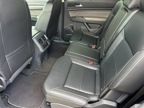 Used 2023 Volkswagen Atlas SE FWD image 11