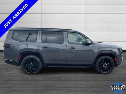 Certified 2024 Jeep Wagoneer Series II w/ Convenience Group I AWD/4WD image 3