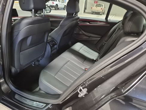 Used 2023 BMW 530e w/ Premium Package RWD image 10