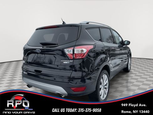 Used 2018 Ford Escape Titanium w/ Ford Safe & Smart Package image 5