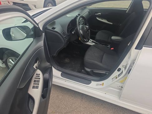 Used 2010 Toyota Corolla S FWD image 6