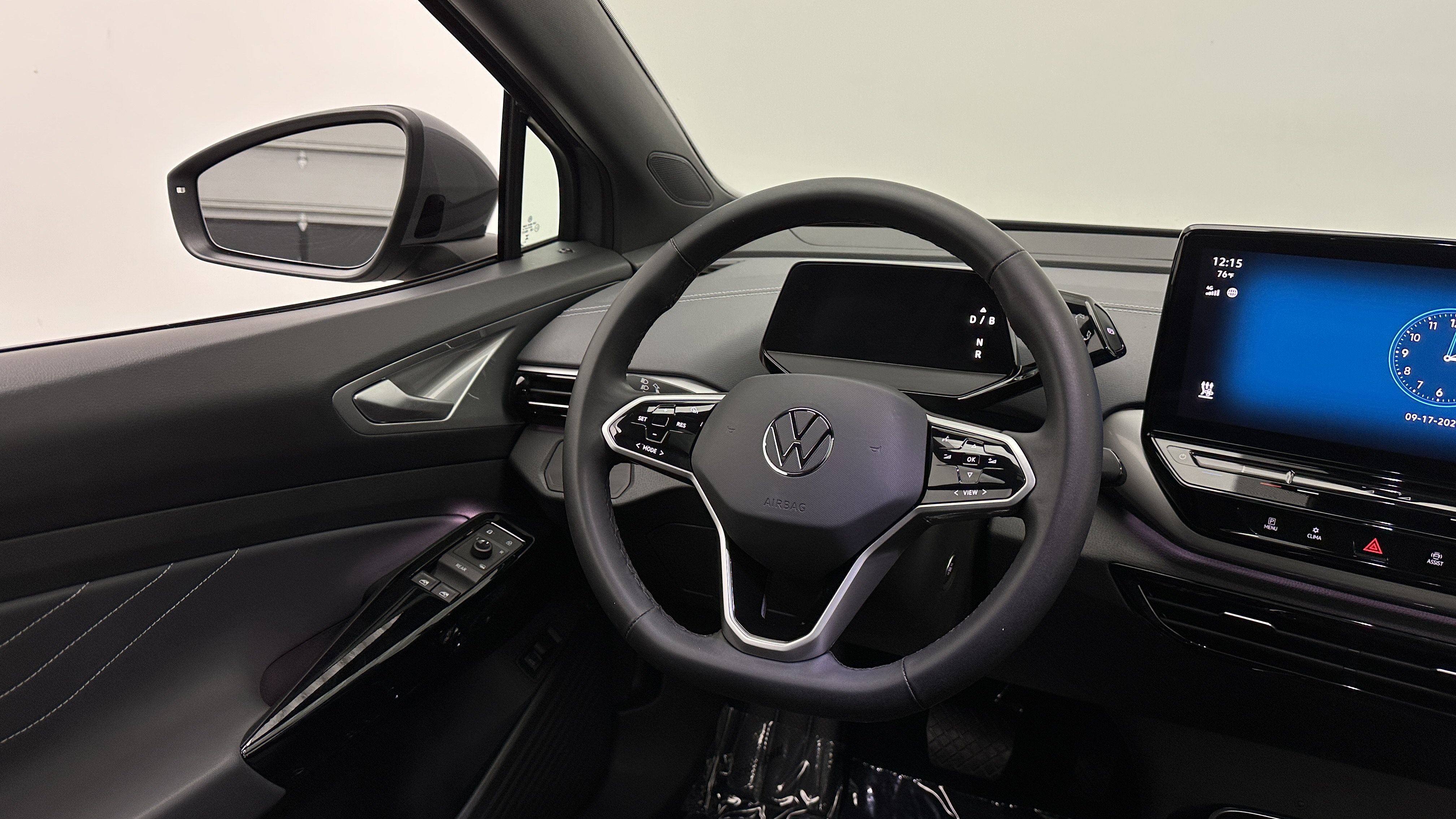 Used 2023 Volkswagen ID.4 S RWD image 33