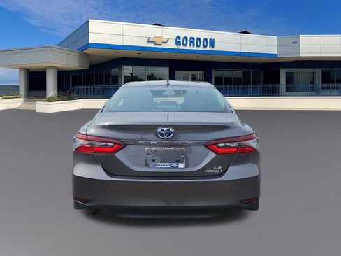 Used 2024 Toyota Camry LE w/ Audio Upgrade Package FWD image 4