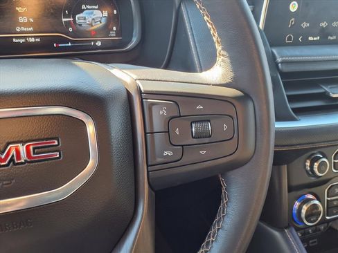 Used 2022 GMC Yukon AT4 image 17