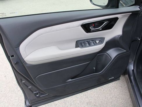 Certified 2025 Subaru Forester Limited AWD/4WD image 16