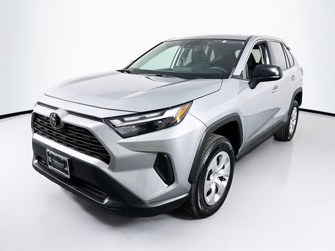 Certified 2023 Toyota RAV4 LE image 3