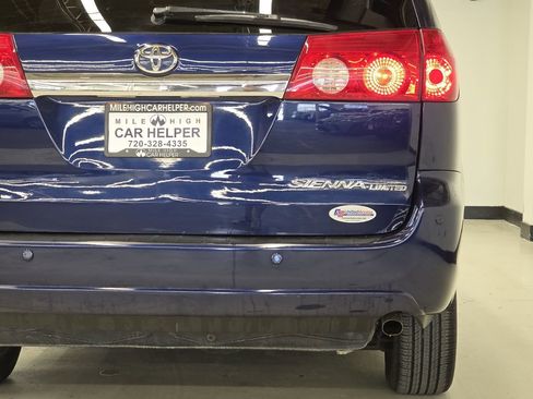 Used 2007 Toyota Sienna XLE image 51