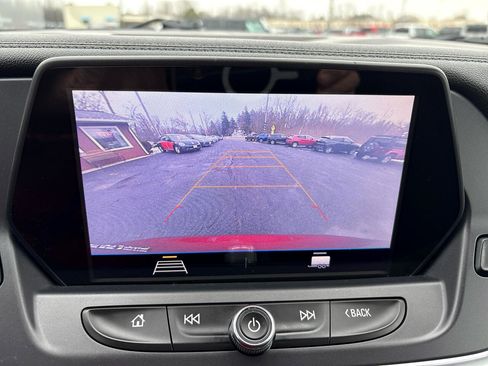 Used 2020 Chevrolet Blazer LT image 17