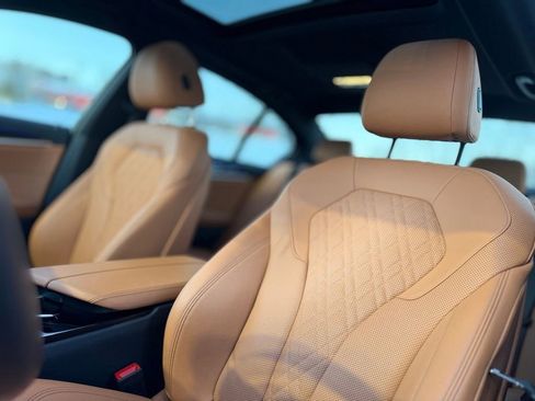 Certified 2023 BMW 530i xDrive w/ Premium Package image 15