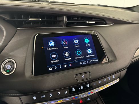 Used 2022 Cadillac XT4 Premium Luxury w/ Enhanced Visibility Package image 23