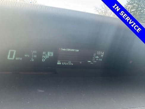 Used 2015 Toyota Prius Two image 3