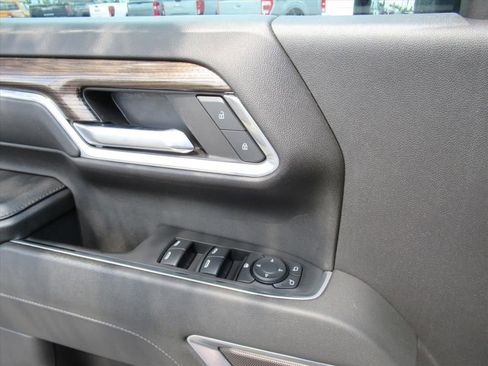 Used 2024 Chevrolet Silverado 2500 LT image 18