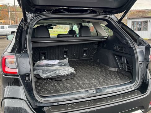 Certified 2025 Subaru Outback Touring XT w/ Popular Package #2 image 11