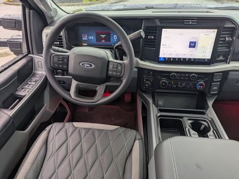 New 2026 Ford F250 XLT w/ XLT Premium Package image 15