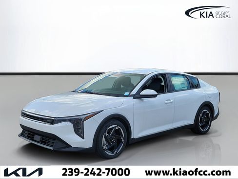 New 2025 Kia K4 EX FWD image 3