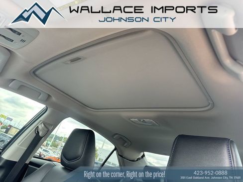 Used 2017 Toyota Corolla XSE FWD image 15