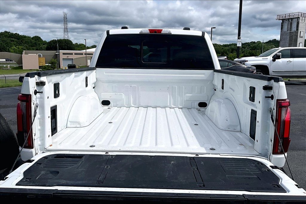 Used 2024 Ford F150 Platinum AWD/4WD image 9