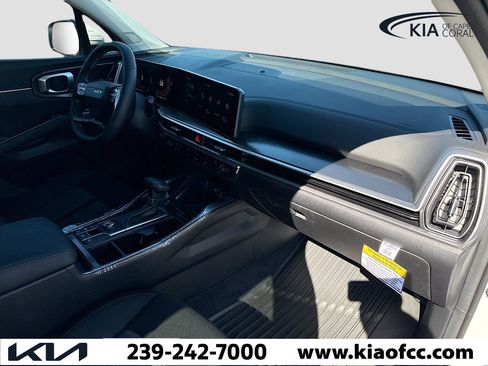 New 2026 Kia Sorento LX FWD image 13