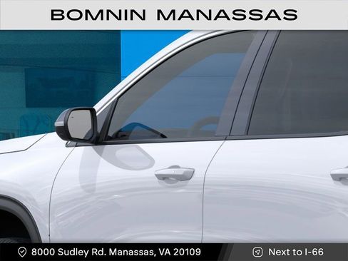 New 2026 Chevrolet Traverse LT image 12