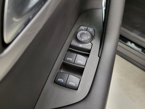 Used 2025 Chevrolet Blazer LT AWD/4WD image 26