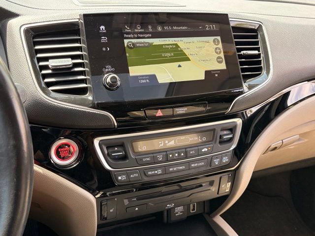 Used 2019 Honda Pilot Touring image 17