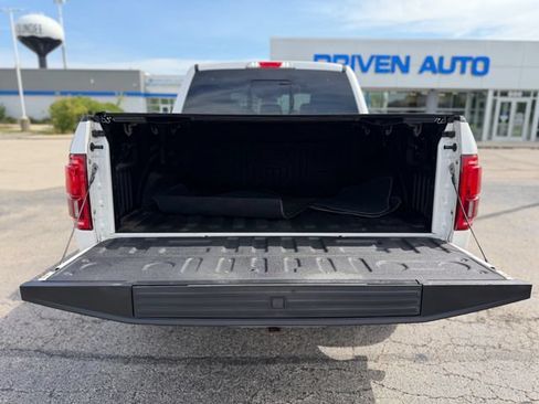 Used 2015 Ford F150 Platinum w/ Equipment Group 701A Luxury AWD/4WD image 34