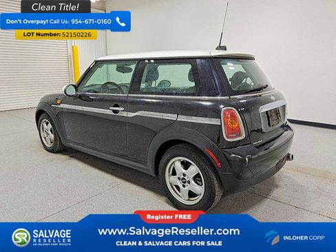Used 2010 MINI Cooper Hardtop FWD image 3
