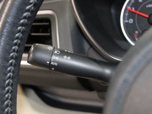 Used 2020 Subaru Ascent Premium w/ Convenience Package image 24