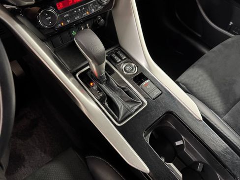 Used 2024 Mitsubishi Eclipse Cross SE AWD/4WD image 24