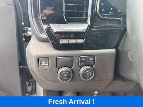 Used 2024 Chevrolet Silverado 1500 High Country w/ Technology Package RWD image 8